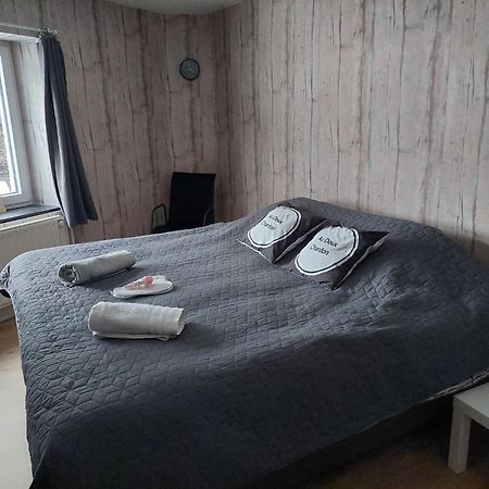 Au Doux Chardon Bed & Breakfast Durbuy Bagian luar foto