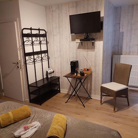 Au Doux Chardon Bed & Breakfast Durbuy Bagian luar foto