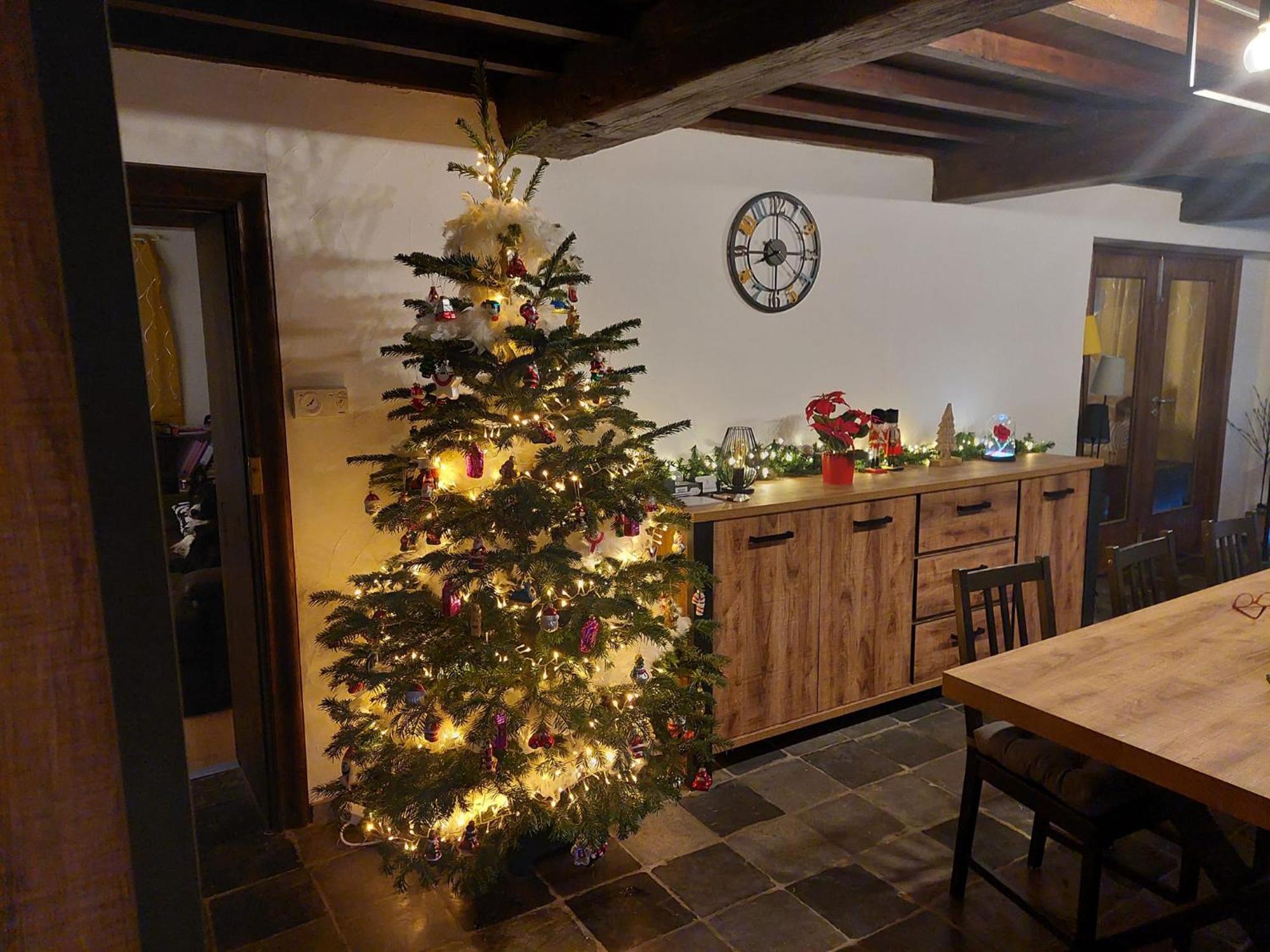 Au Doux Chardon Bed & Breakfast Durbuy Bagian luar foto