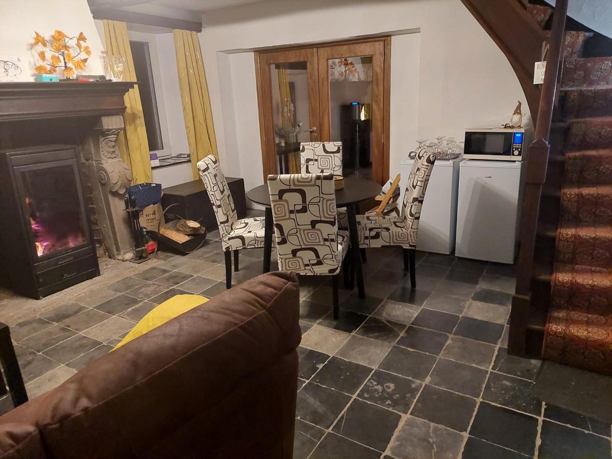 Au Doux Chardon Bed & Breakfast Durbuy Bagian luar foto