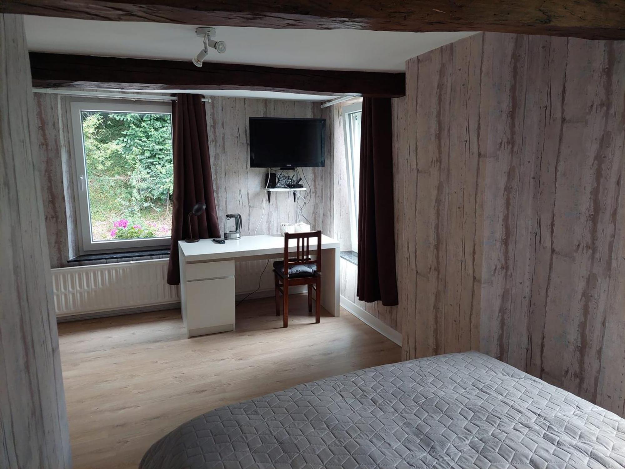 Au Doux Chardon Bed & Breakfast Durbuy Bagian luar foto