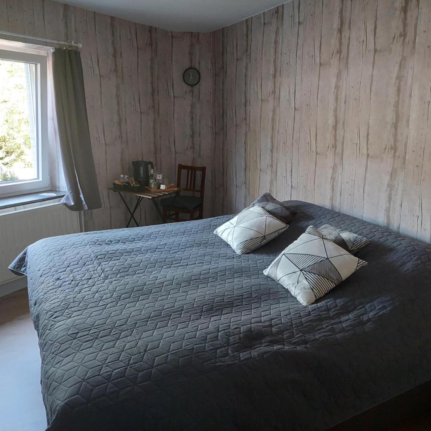 Au Doux Chardon Bed & Breakfast Durbuy Bagian luar foto
