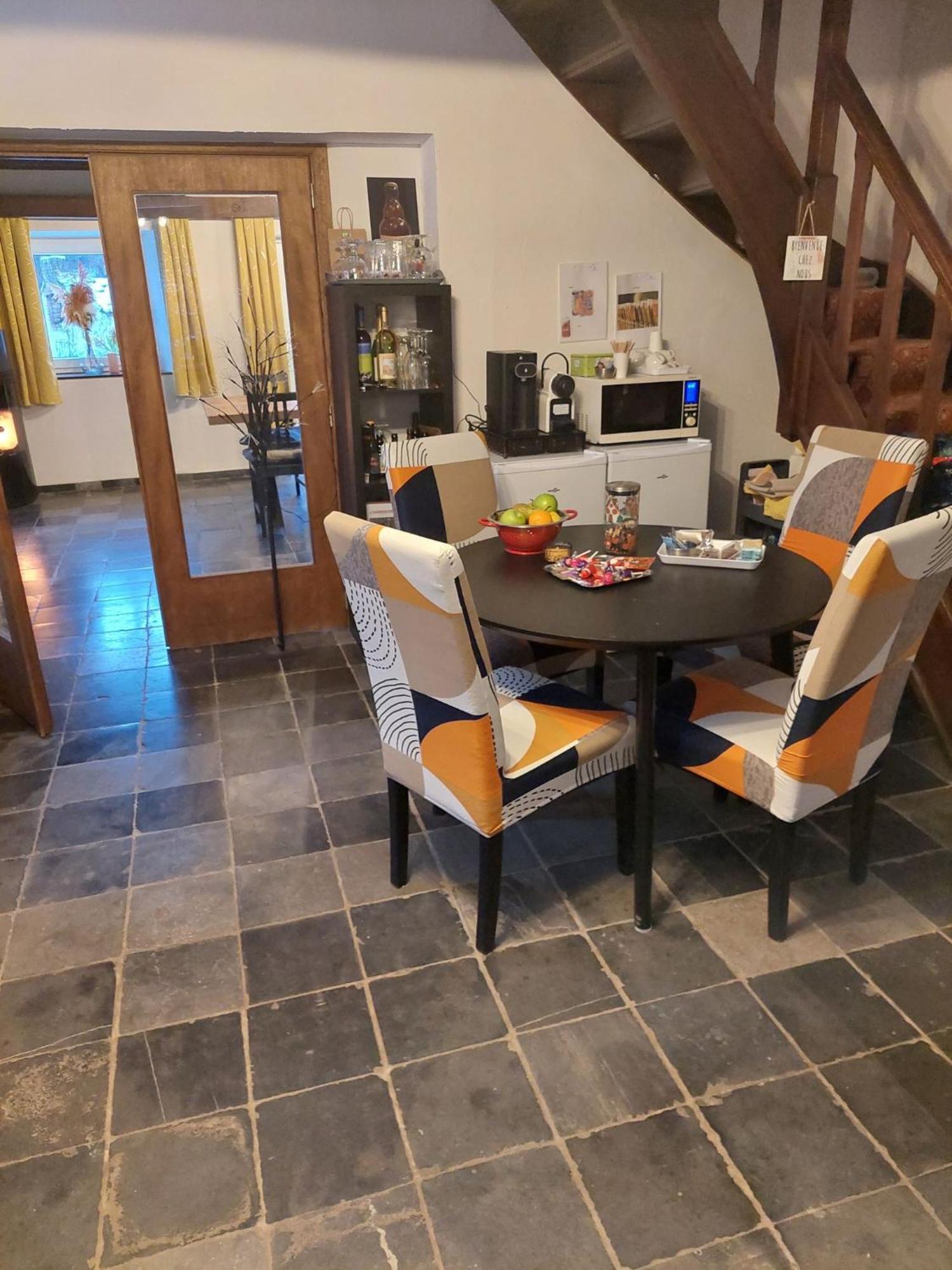 Au Doux Chardon Bed & Breakfast Durbuy Bagian luar foto